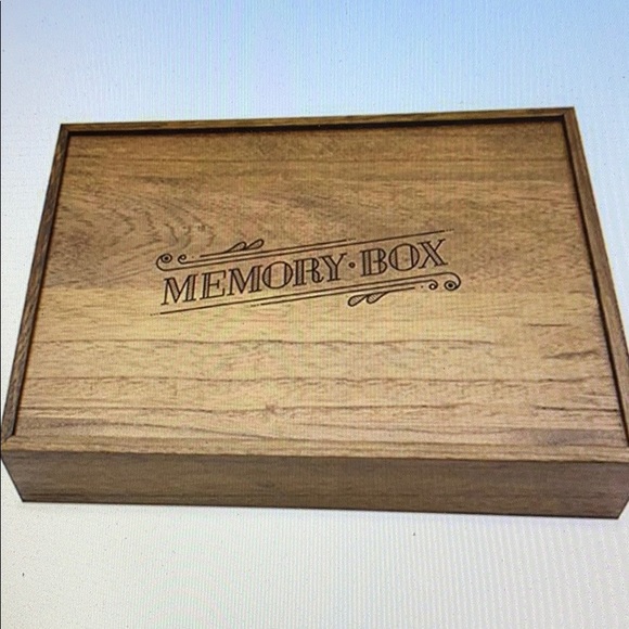 Luckiest of a London memory box for Keepsakes - Picture 3 of 5